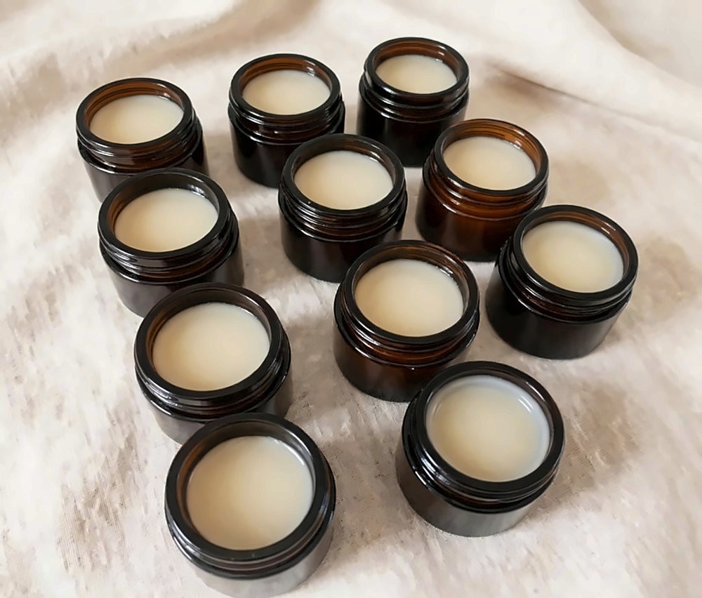 Luxe Naked
